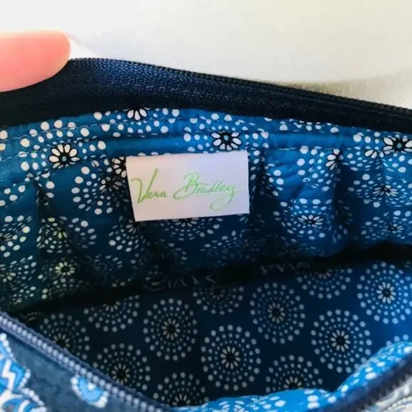 Vera Bradley Cross Body Bag - Picture 4 of 5